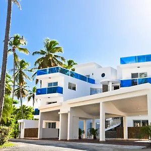 The Sanctuary @ Los Corales Apartment